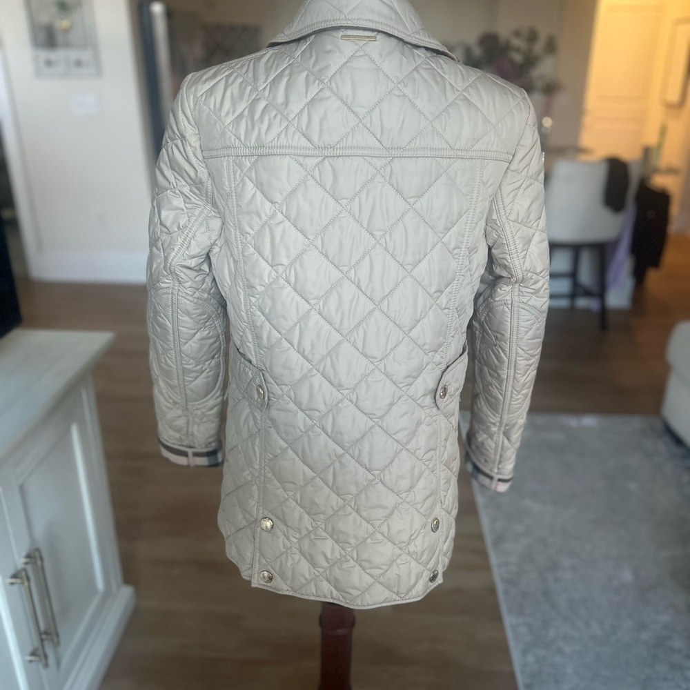 Burberry Beige Quilted Puffer Jacket - Picture 3 of 7
